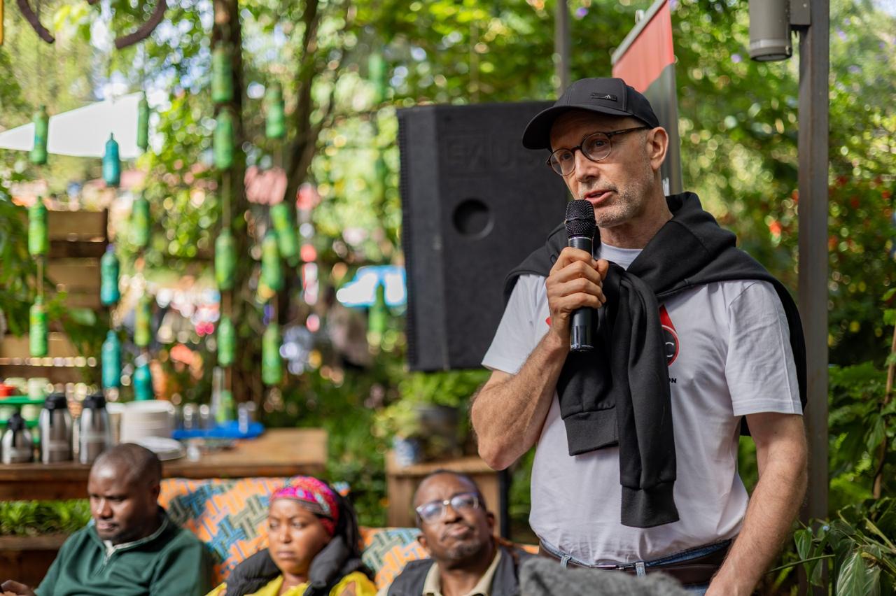 eKitabu CEO Will Clurman speaking at the event